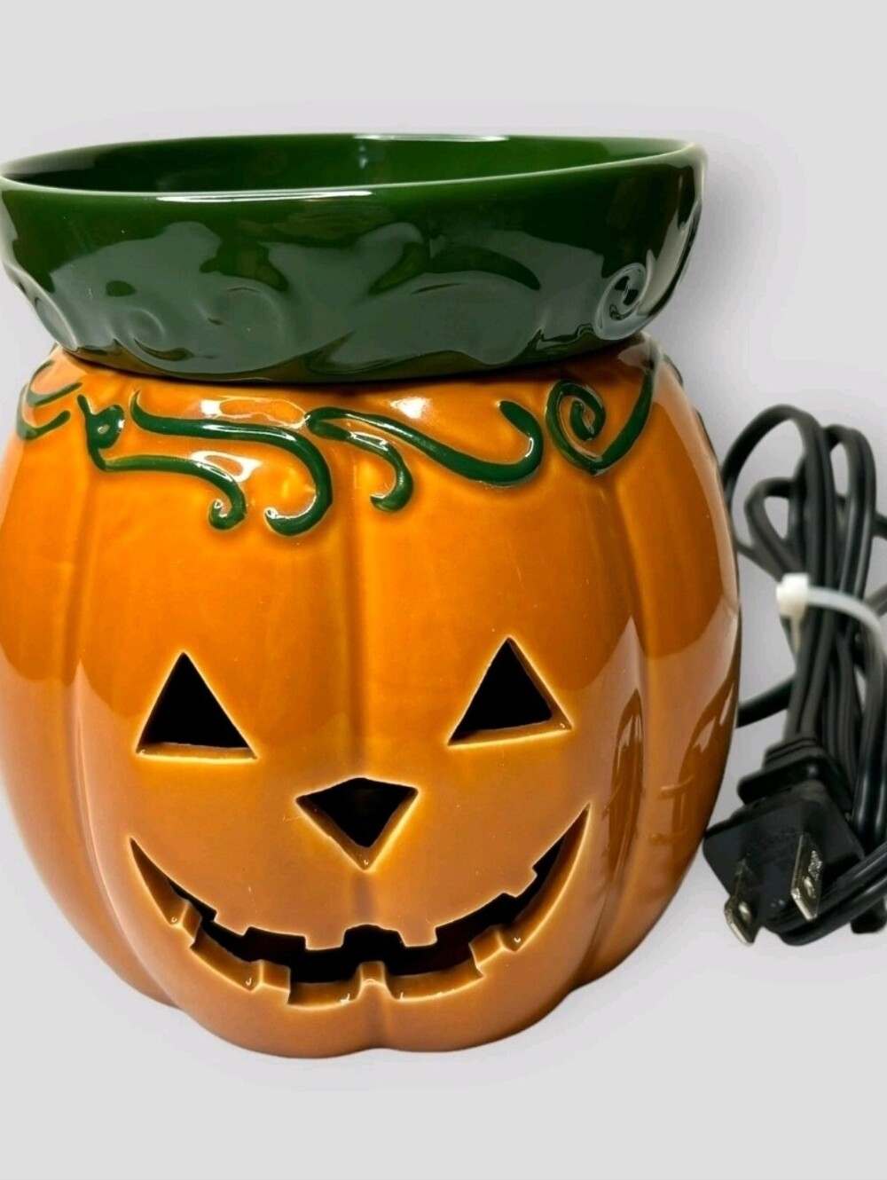 Scentsy 2010 Ceramic Pumpkin Jack-O'-Lantern Wax Warmer *RETIRED*